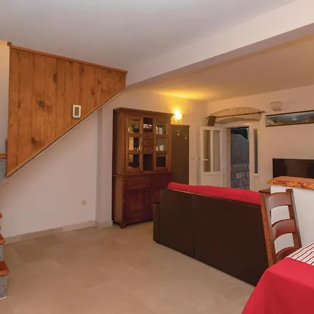 Two-bedroom In * Orebić